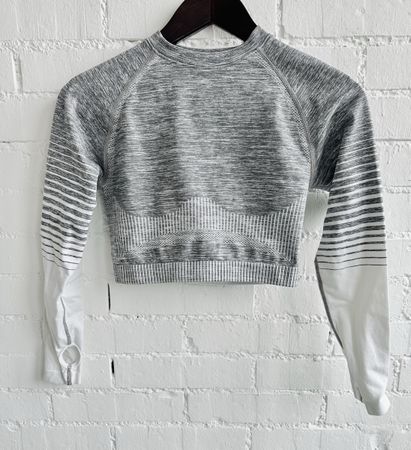 Sport Crop Top – Grau/Weiss – Langarm