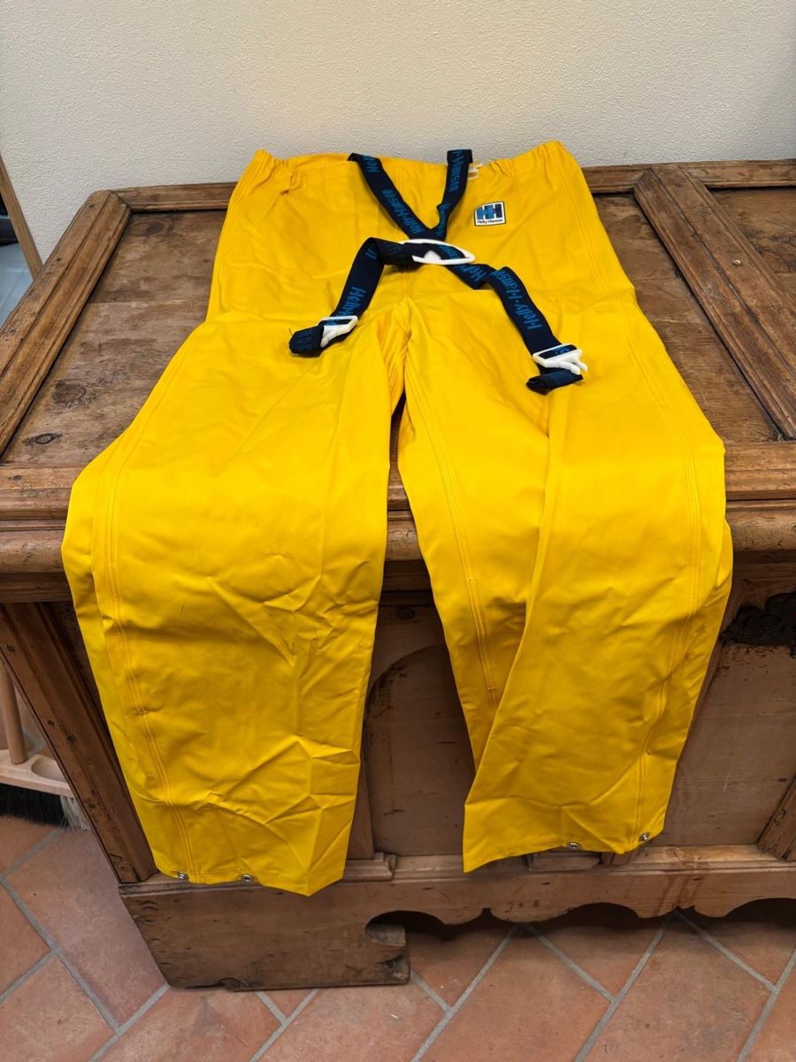 Helly Hansen Pantaloni: Vintage Regenhose Marke Helly Hansen – Usato da Davos Frauenkirch venduto da p.lugnan