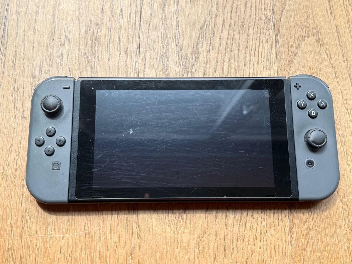 Nintendo Konsolen: Nintendo Switch Konsole – Gebraucht aus Läufelfingen von Seraphim13 1