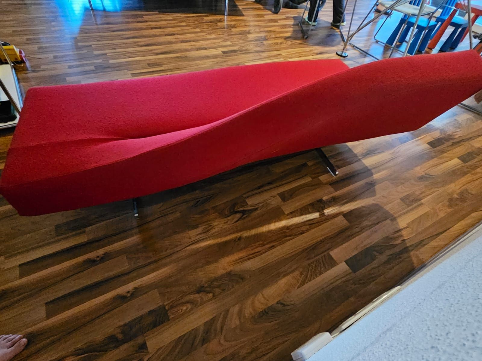 Cassina Divani: Sofa Cassina rot Modell Aspen – Usato da Muttenz venduto da jeh_l5fx 5