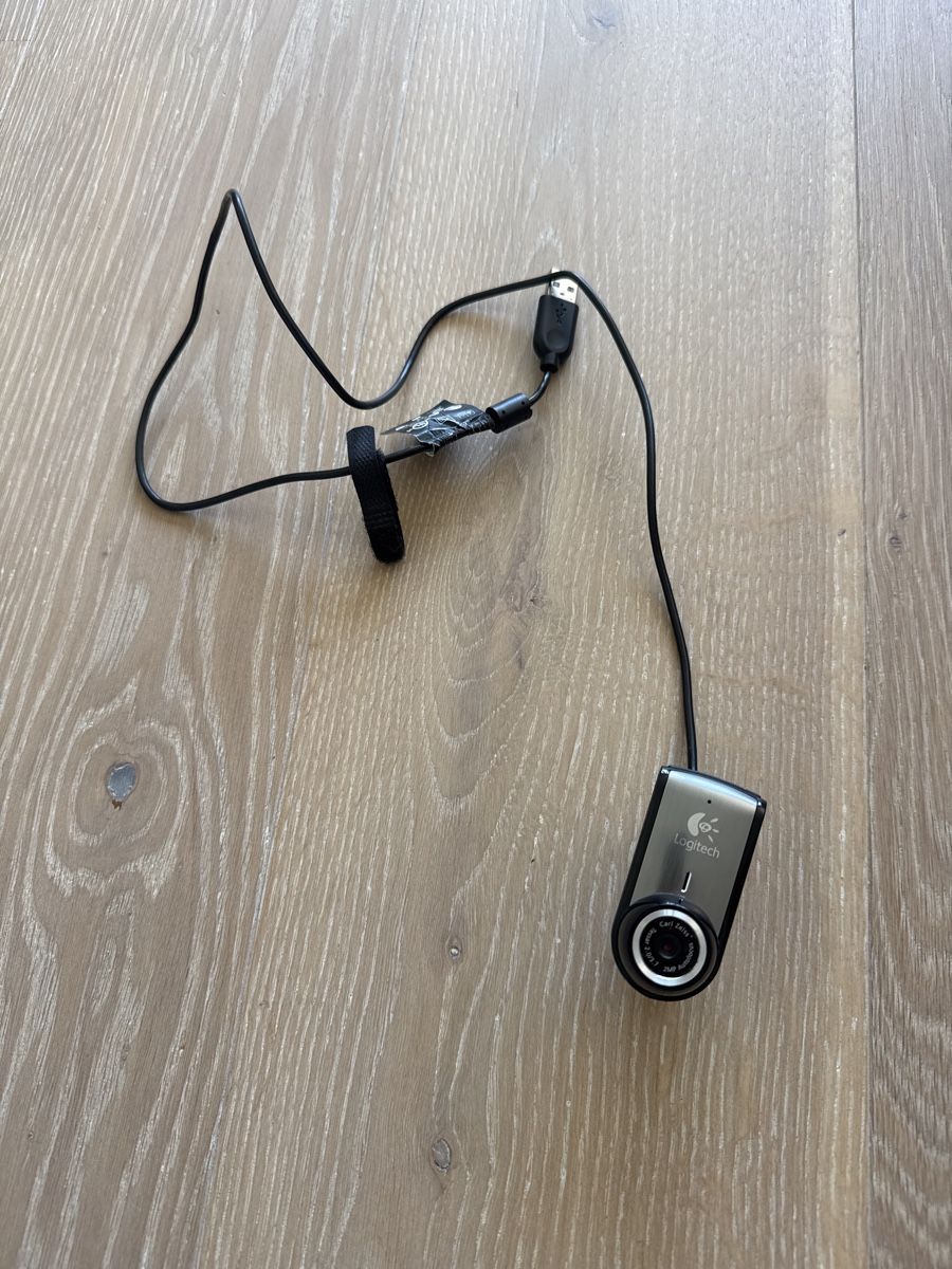 Logitech Webcam: Webcam Logitech Carl Zeiss Tessar 2.0/3.7, 2MP, noir – Usato da Uitikon Waldegg venduto da Uitikon73 1