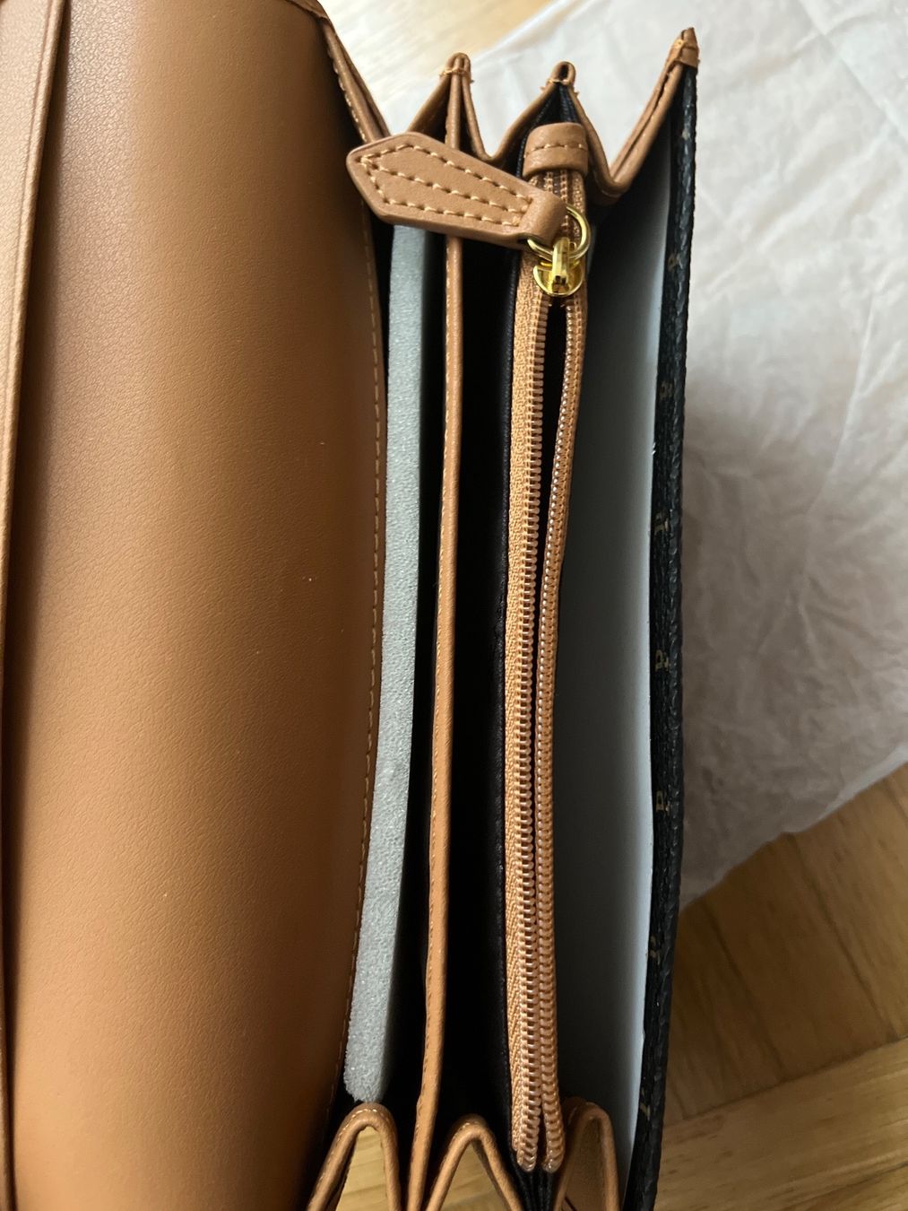 Portamonete: Pollini Damen Geldbörse – Nuovo e nell'imballaggio originale da Wangen b. Olten venduto da break72 4