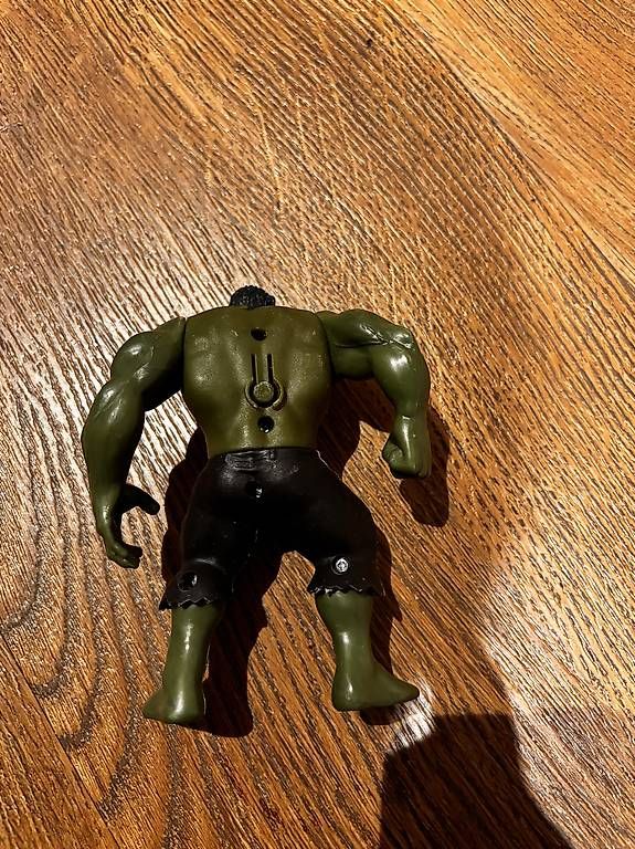 Statuette: Hulk Figur – Usato da Zeihen venduto da MaKaZeAg 3