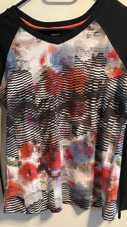 Shirt von Marc Cain, N5, farbig mit tollem Print