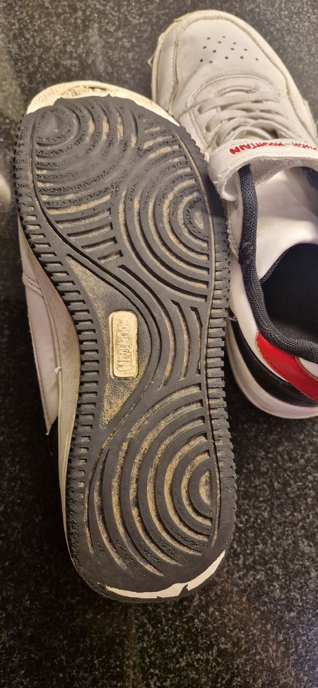 Chaussures garçon: Sneakers Beach-Mountain Grösse 36 gebraucht – D'occasion à Fällanden par Stern722 3