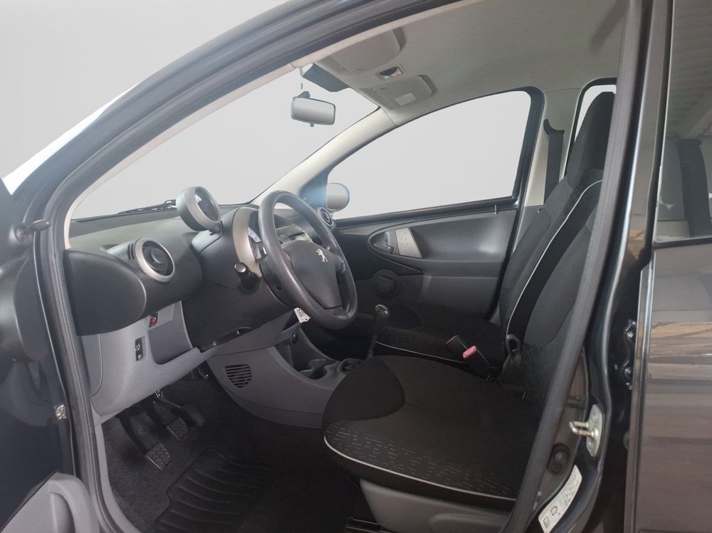 Peugeot Automobili: PEUGEOT 107 1.0 Trendy sehr gepflegt! – Usato da Baden venduto da GGBAG 5