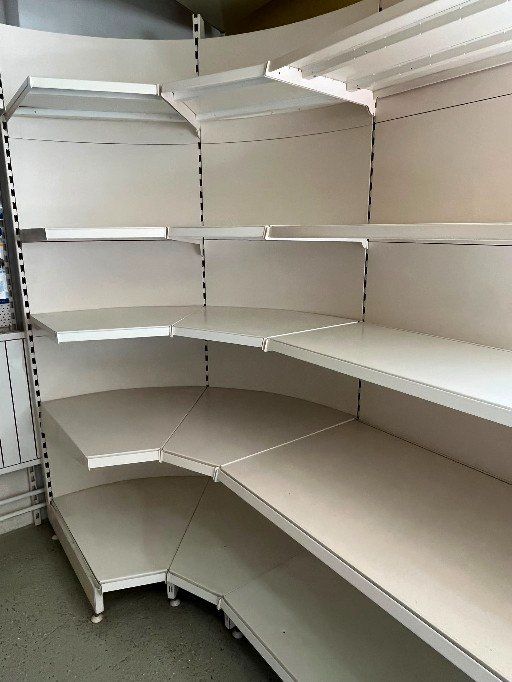Regale: Tegometall Spezial- Eckgestell mit 5 Tablare – Gebraucht aus Wolhusen von BAKWO 1