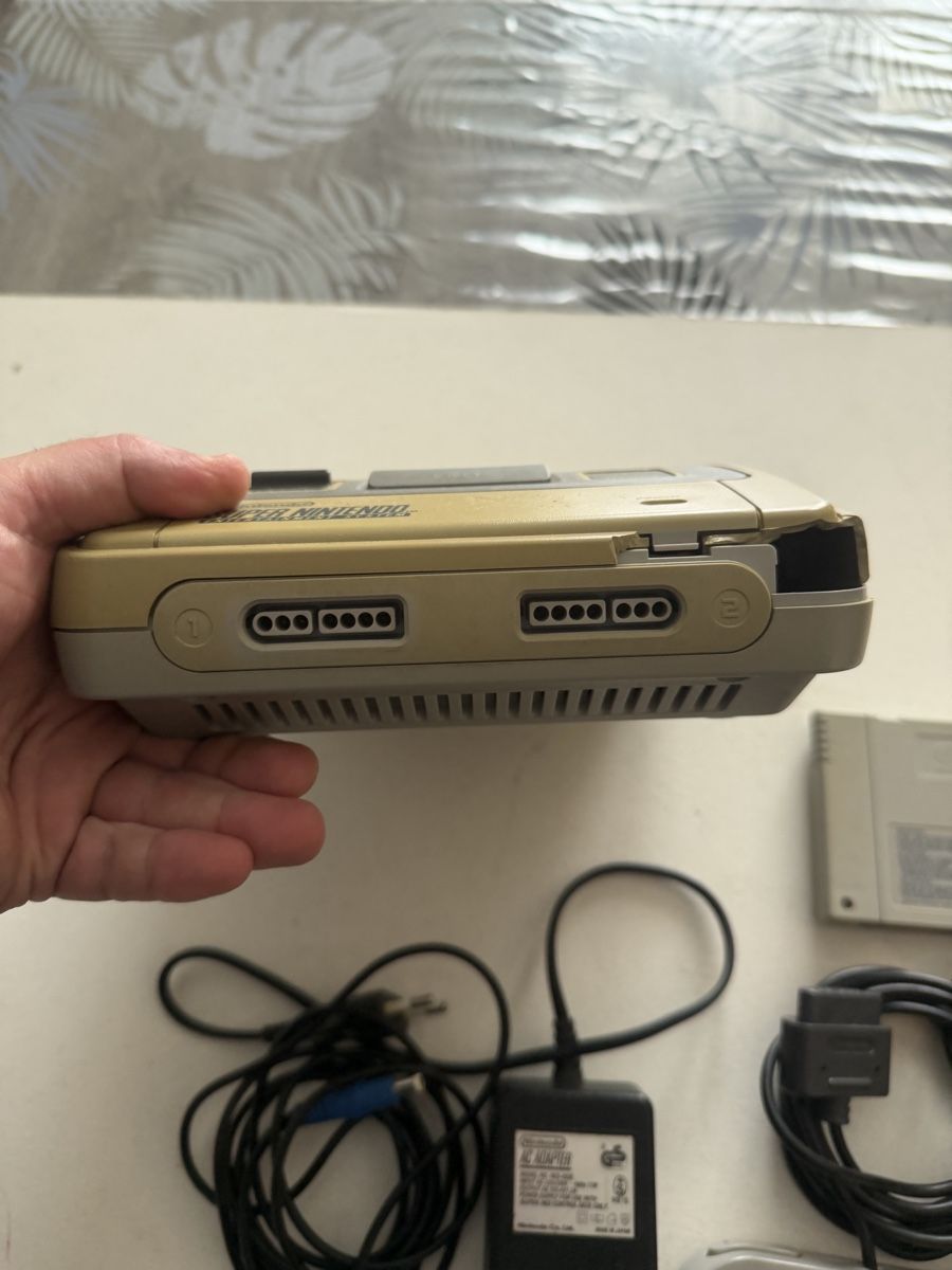 Nintendo Console: Super Nintendo SNES Konsole Set mit Aladdin – Usato da Genève venduto da sho_67qj 8