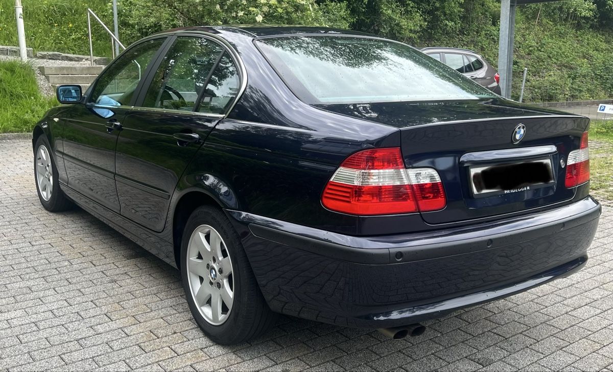 BMW Automobili: BMW 320i, Automat ab Platz – Usato da St. Gallen venduto da odemsky_14 2