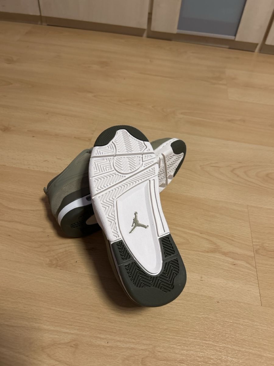 Jordan Scarpe da uomo: Nike air Jordan 4 RM Taille 38 – Nuovo (secondo la descrizione) da la chaux-de-fonds venduto da swann88 2