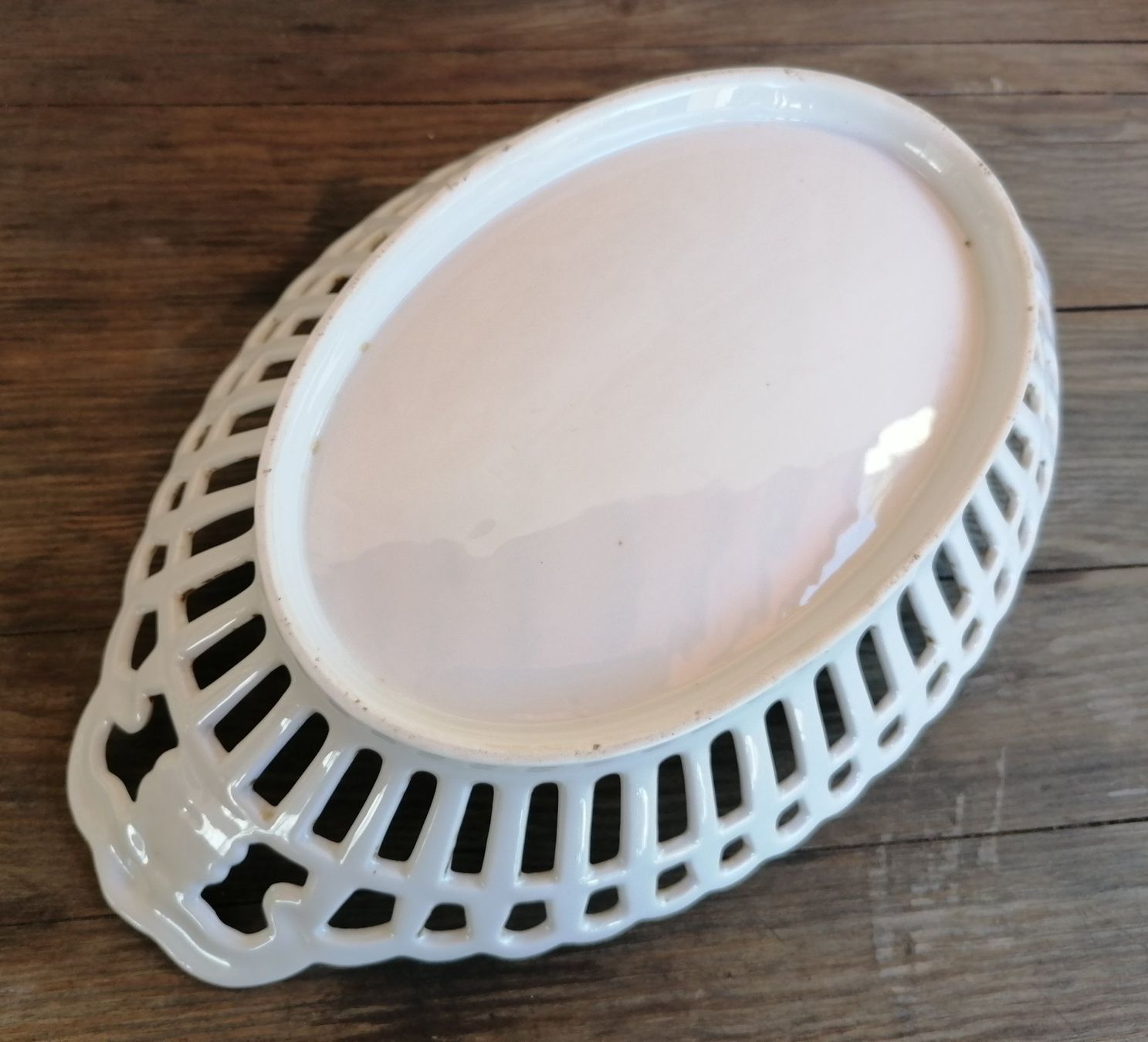 Piatti di portata: Ancien plat avec bord ajouré – Usato da Chezard St-Martin venduto da Loucail 1