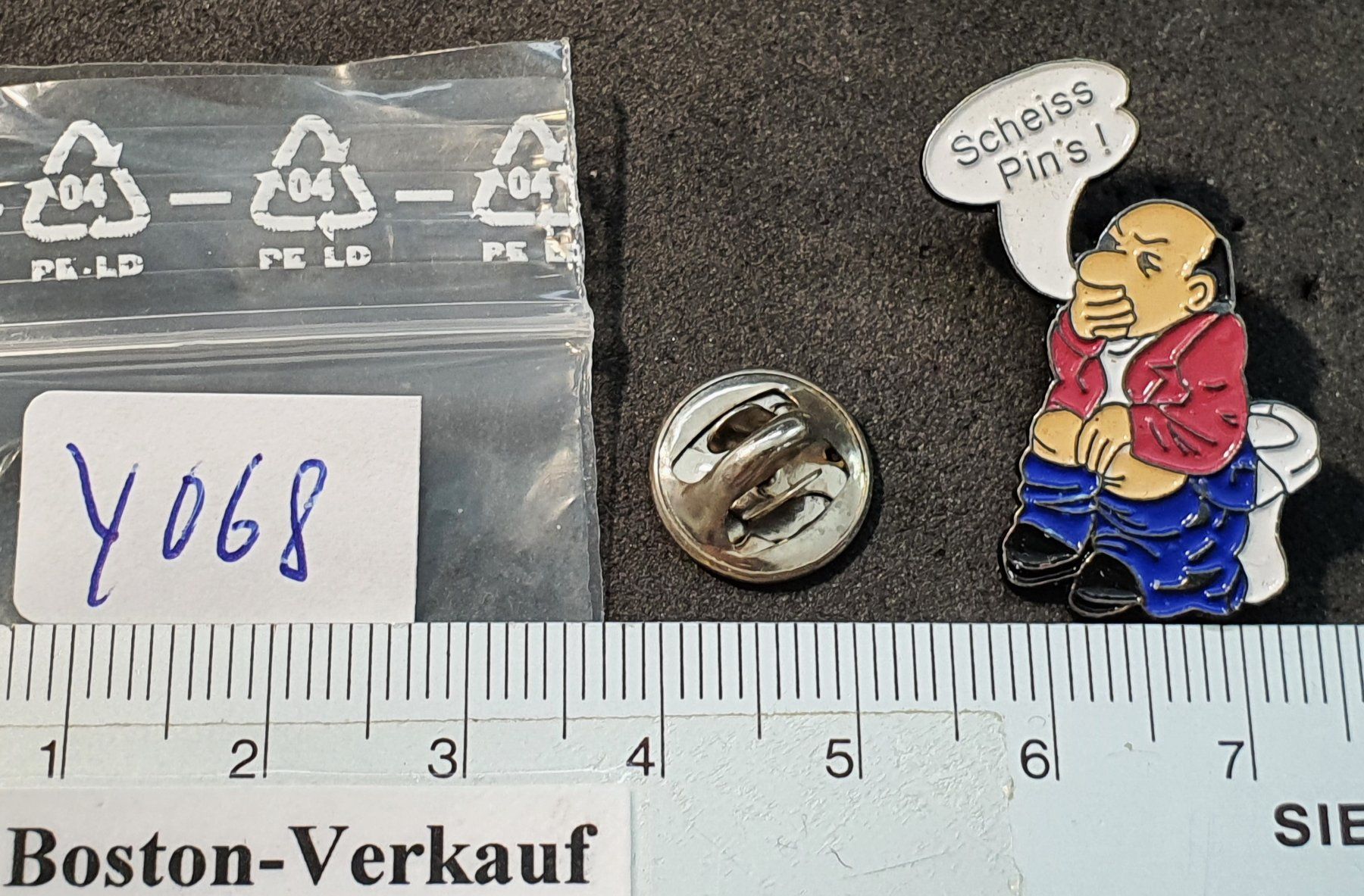 Plaketten & Abzeichen: Y068 - Pin Scheiss Pin's ! – Gebraucht aus Reinach BL von Boston-Verkauf 1