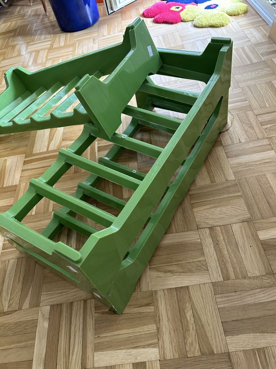Scaffali: Grünes Regal (plastik) – Usato da Winterthur venduto da zoenina5 2