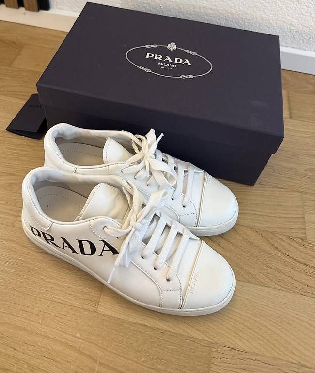 Prada Scarpe da donna: Prada Schuhe Grösse 37 – Nuovo (secondo la descrizione) da Goldau venduto da uva2020
