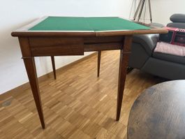 Antiker Spieltisch / Kartentisch