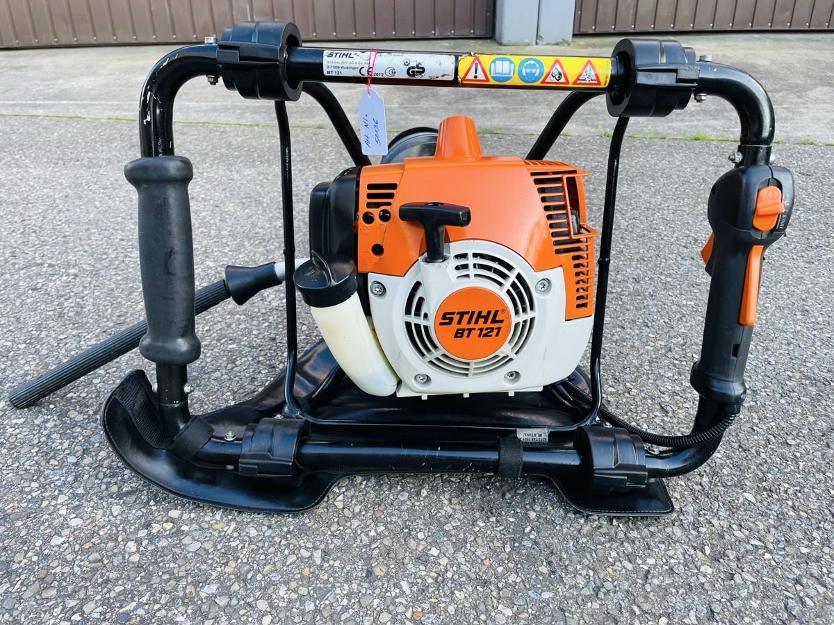 Stihl Tutte le macchine: Erdbohrer Stihl BT 121 , Profi – Usato da Würenlos venduto da Shop_Shop 3
