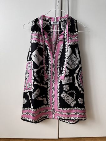 Original Moschino Seidentop schwarz rosa Gr. 38