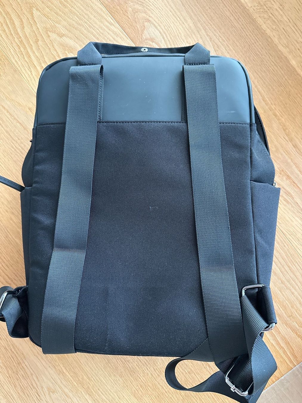 Kapten & Son Zaini: KAPTEN & SON Rucksack, schwarz – Usato da Sissach venduto da tapasu 4