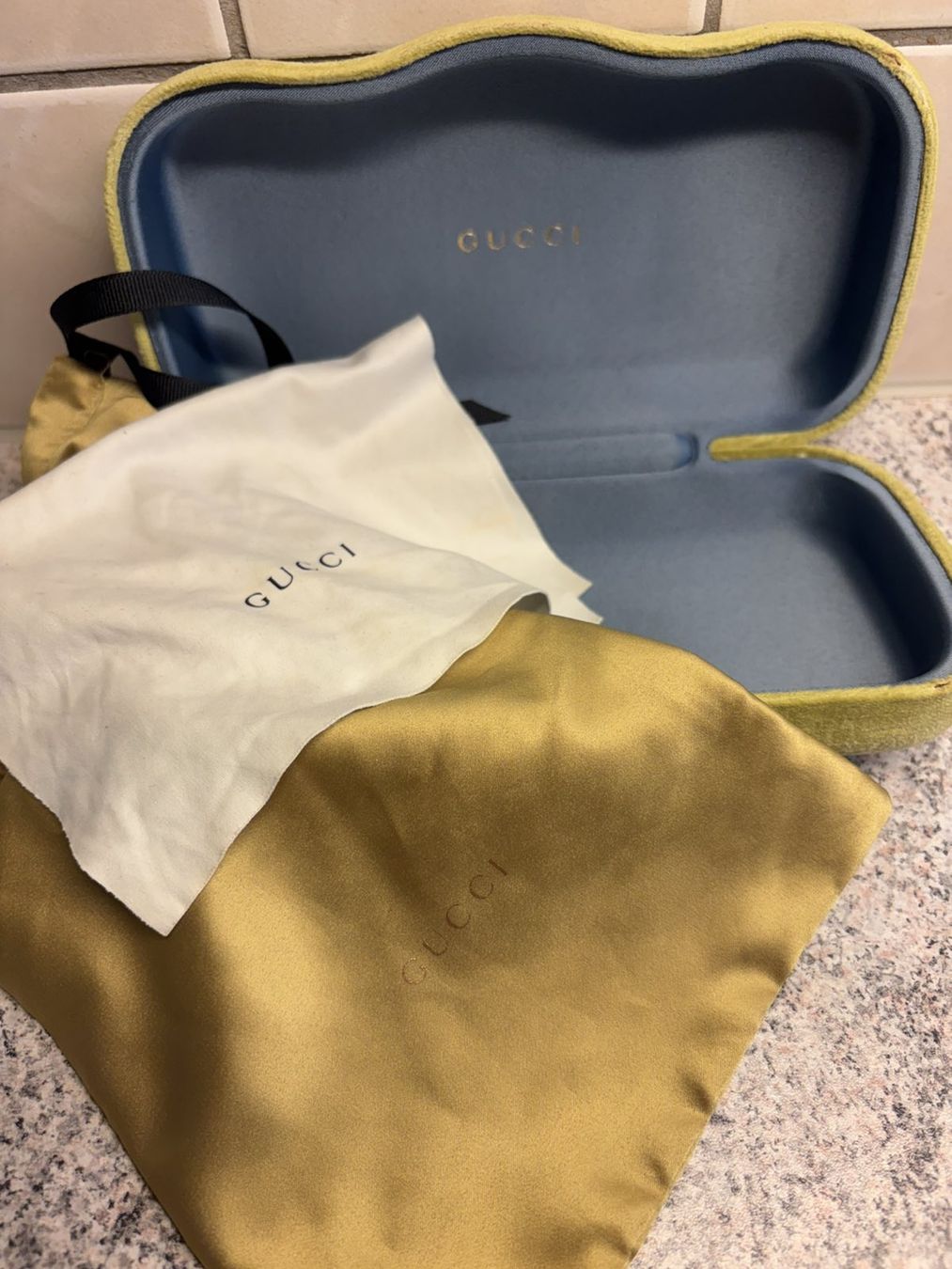 Gucci Occhiali & Lenti: Gucci Sonnen Brille mit Box – Nuovo (secondo la descrizione) da Reinach BL venduto da danielv06 5