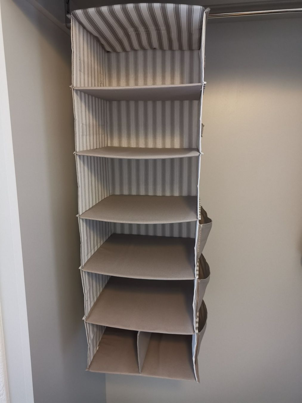 Garderobe: Hänge Aufbewahrung für Garderobe oder Schrank – Neu (gemäss Beschreibung) aus Zofingen von Felpa