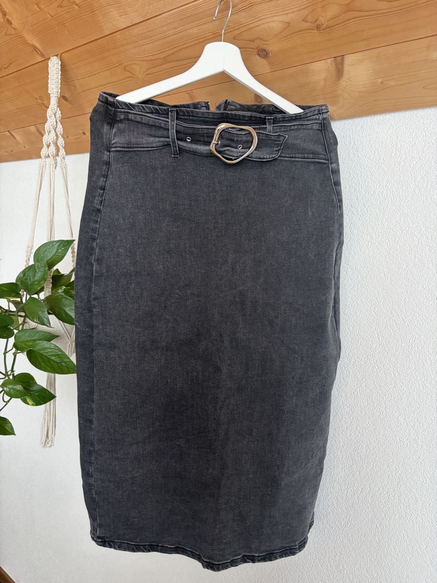 Jupes: Jeansrock – D'occasion à Rüderswil par dariasophialuisa