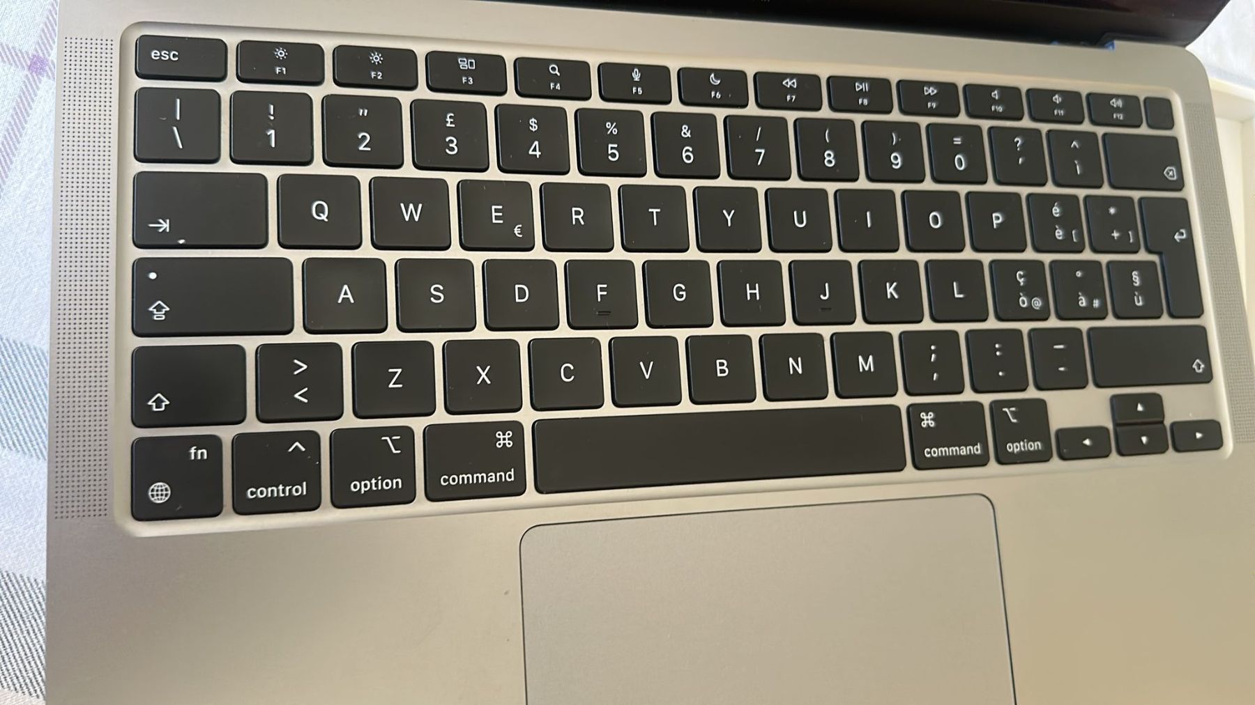 Apple Notebooks: MacBook Air 13" – Gebraucht aus Kriens von nic_g6vt 1