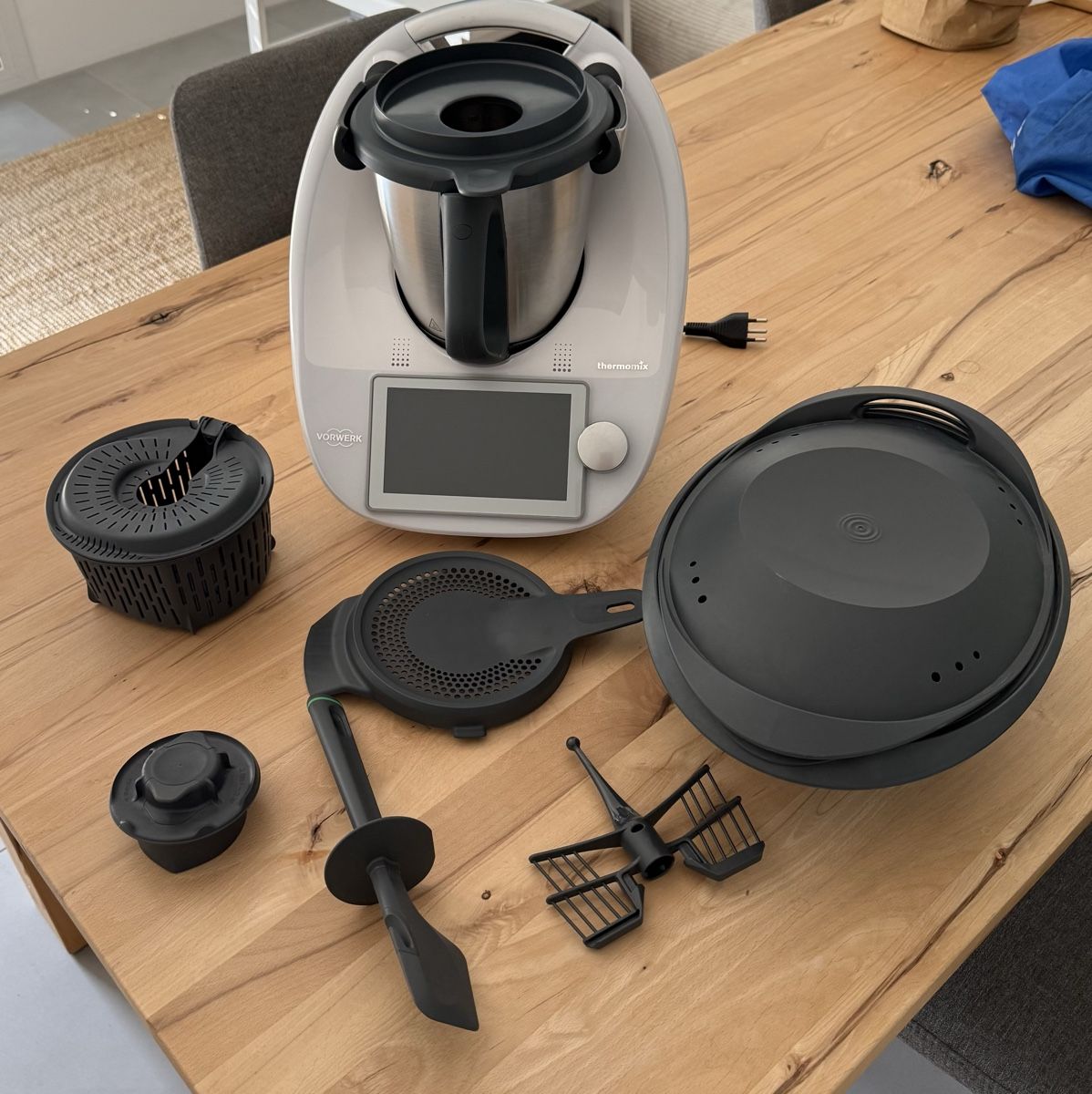 Thermomix Elettrodomestici da cucina: Vorwerk Thermomix TM6 – Nuovo (secondo la descrizione) da Courgevaux venduto da 87Shadow87 1