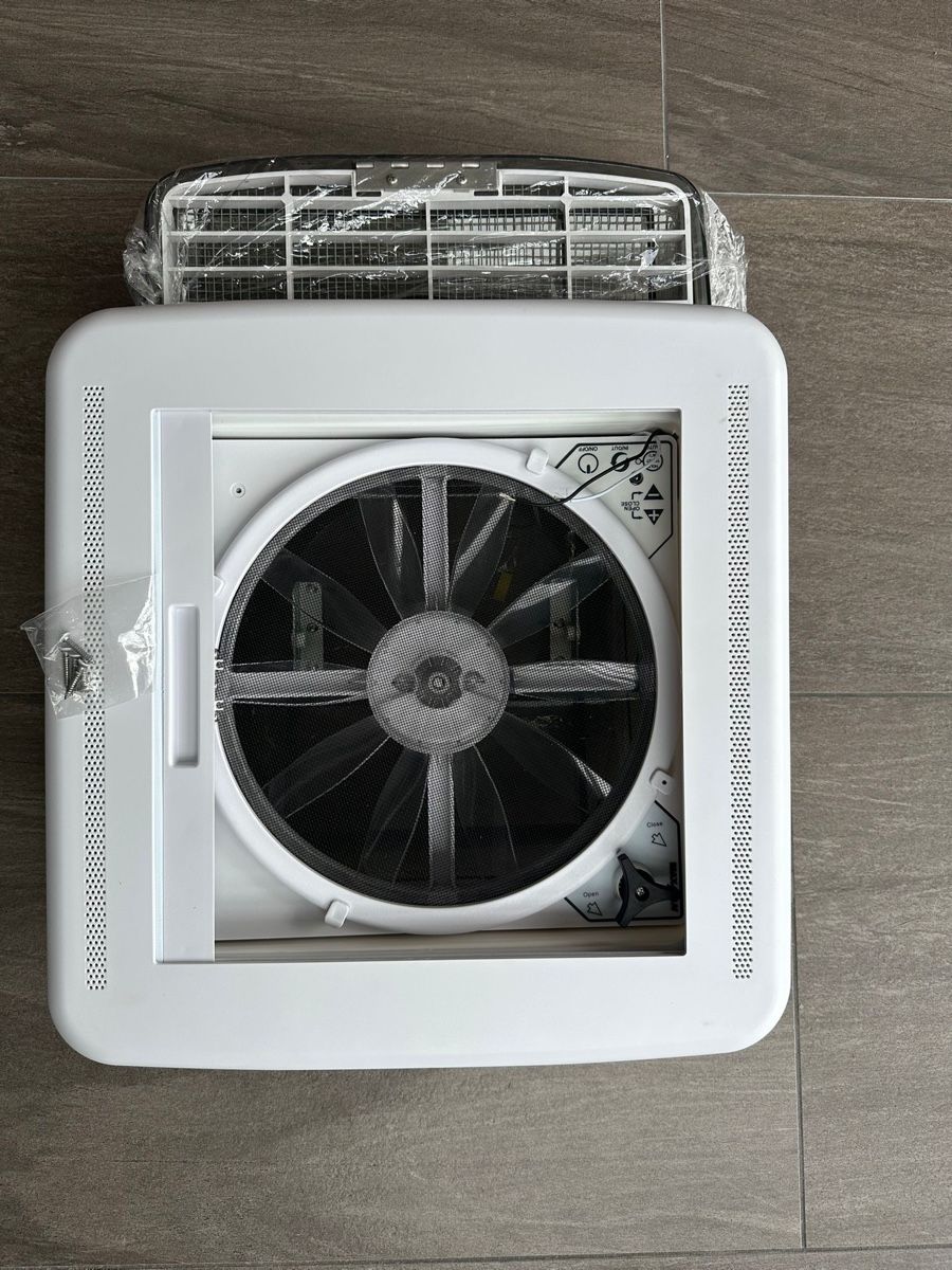 Ventilatori: Maxxfan Deluxe/ Maxx Shade – Usato da Oberkulm venduto da Humaha 3
