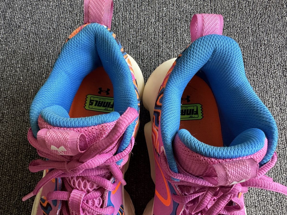 Under Armour Scarpe da donna: Under Armour Flow femme taille 40 rose – Usato da Bulle venduto da LeMoleson 6