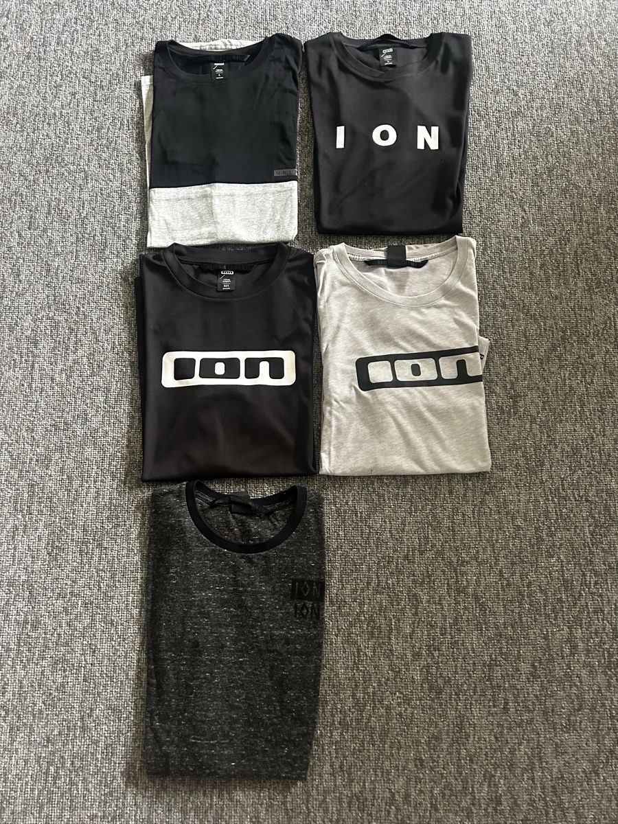 Lotti di vestiti: Ion Kleiderpaket mit 9 Teile Men Gr.M/L – Usato da Oberwil-Lieli venduto da Cobra808