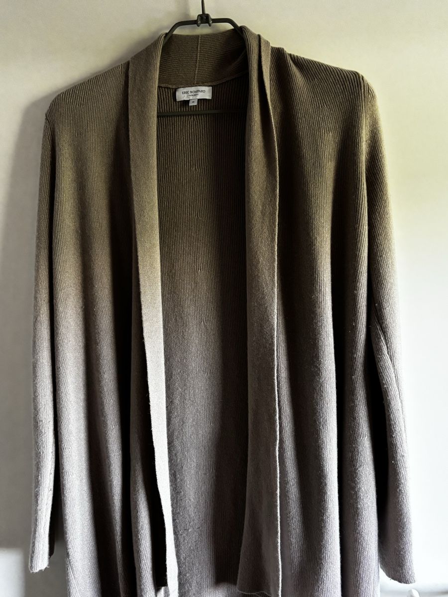 Gilets & Westen: Cardigan Eric Bompard cachemire et soie, taille M – Gebraucht aus Vésenaz von dri_rc9f 1