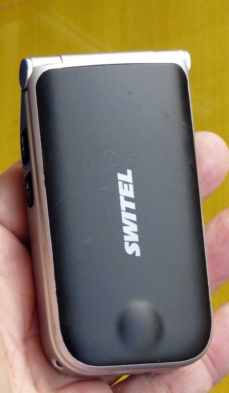 Switel Telefoni cellulari / Smartphones: SWITEL M850: Senioren Handy – Usato da Untersiggenthal venduto da Zarkok 1