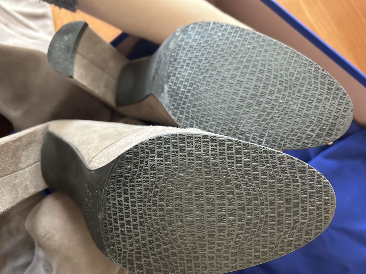 Stuart Weitzman Damenschuhe: Stuart Weitzman Overknee Stiefel, Wildleder, Gr. 39 – Neu (gemäss Beschreibung) aus Oberrieden von Mlew 5