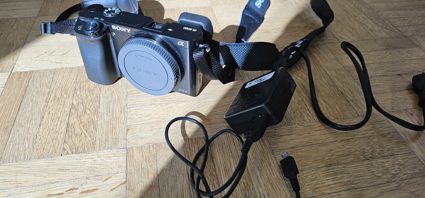 Sony Kamera: Appareil Photo Sony Alpha 6000 – Gebraucht aus Yverdon-les-Bains von van_dq65 5