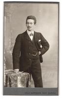Fotografie Willy Schrader, Zürich, Jung