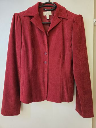 Blouson rouge-grenat, taille 38, cintré