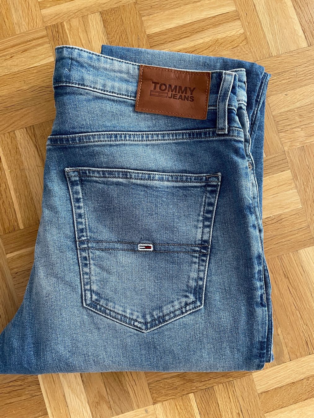 Tommy Hilfiger Jeans: Tommy Jeans Neu – Neu und originalverpackt aus Stans von NeDavi 2