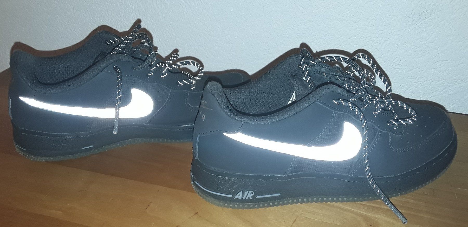 Scarpe da uomo: Nike Air Force 1 taille 40 – Usato da St-Cierges venduto da Papspaps1970 1