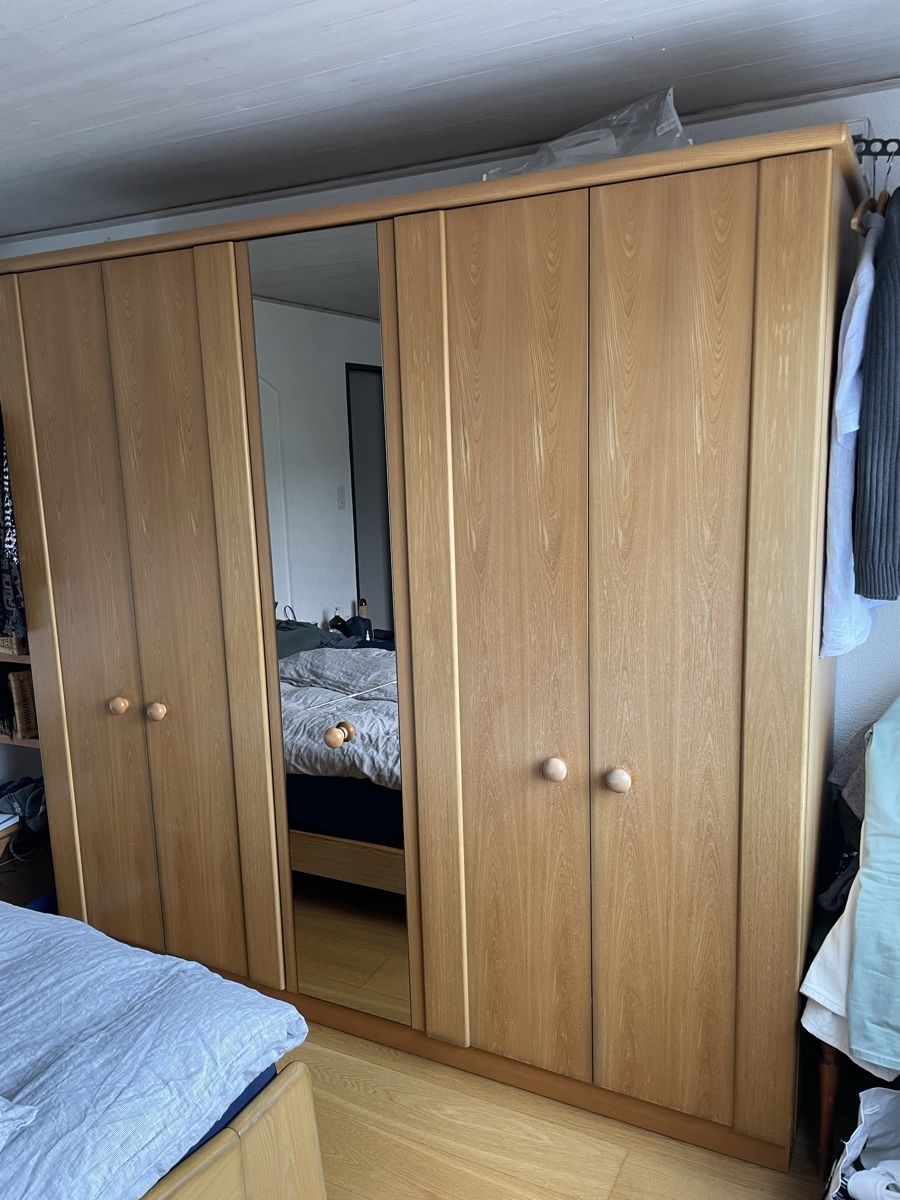 Armadi: Armoire de chambre à coucher  – Usato da Corcelles BE venduto da Peichen 2