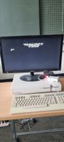Commodore 128D im Blechgehäuse mit Bildschirm und Zubehör
