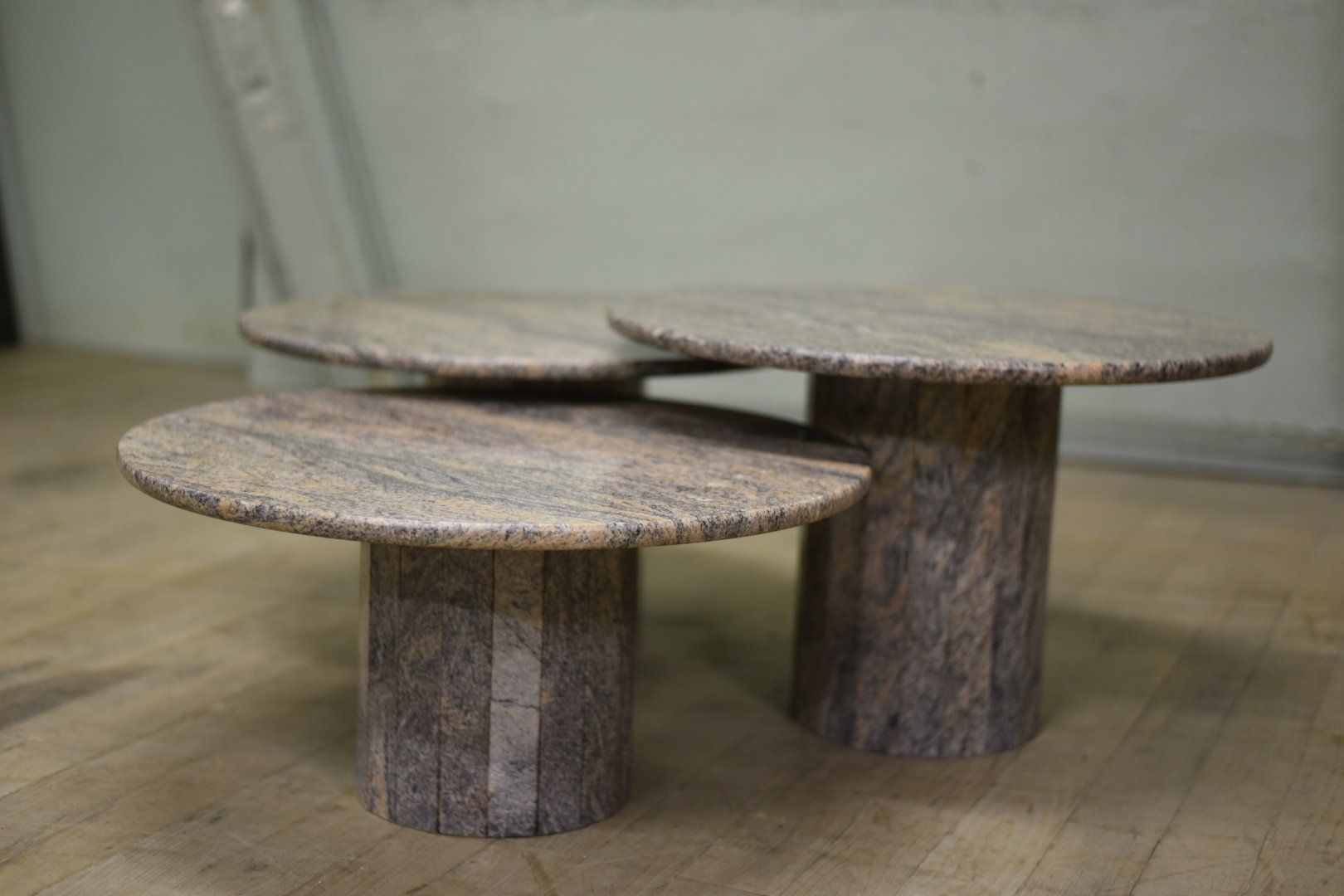 Tavoli: Designer Couchtische aus Granit – Usato da Lichtensteig venduto da UsedIN 2