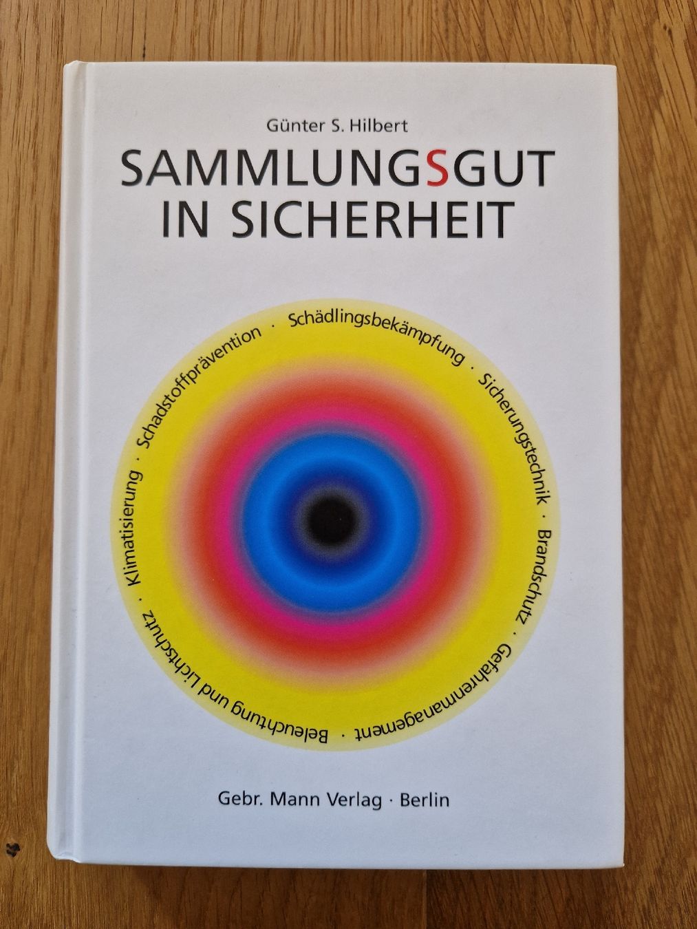 Libri: Sammlungsgut in Sicherheit – Usato da Utzenstorf venduto da Isa6