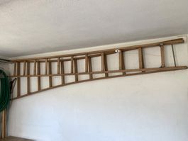 alte Holzleiter 6-7m lang Auszieleiter gebraucht