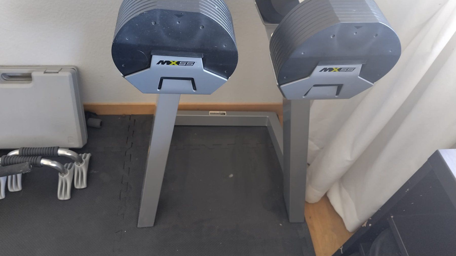 Manubri & Pesi: MX Select Kurzhantelset 4-25kg mit Halterung – Usato da Dietikon venduto da Tombery 1