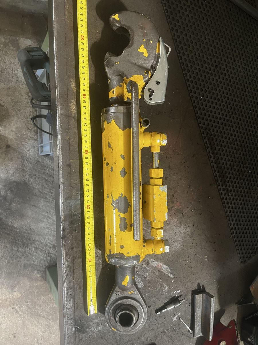 Altre forniture industriali: Hydraulischer Oberlenker – Usato da Bigenthal venduto da trekeerfahrer