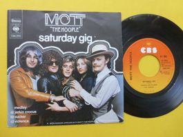 Mott The Hoople – Saturday Gig