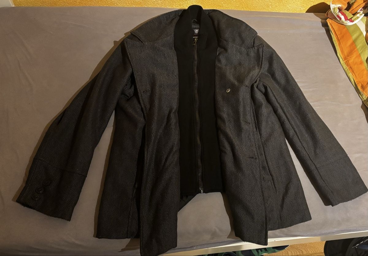 H&M Cappotti: H&M Herringbone Mantel grau – Usato da Hinwil venduto da gua_j8d5 1