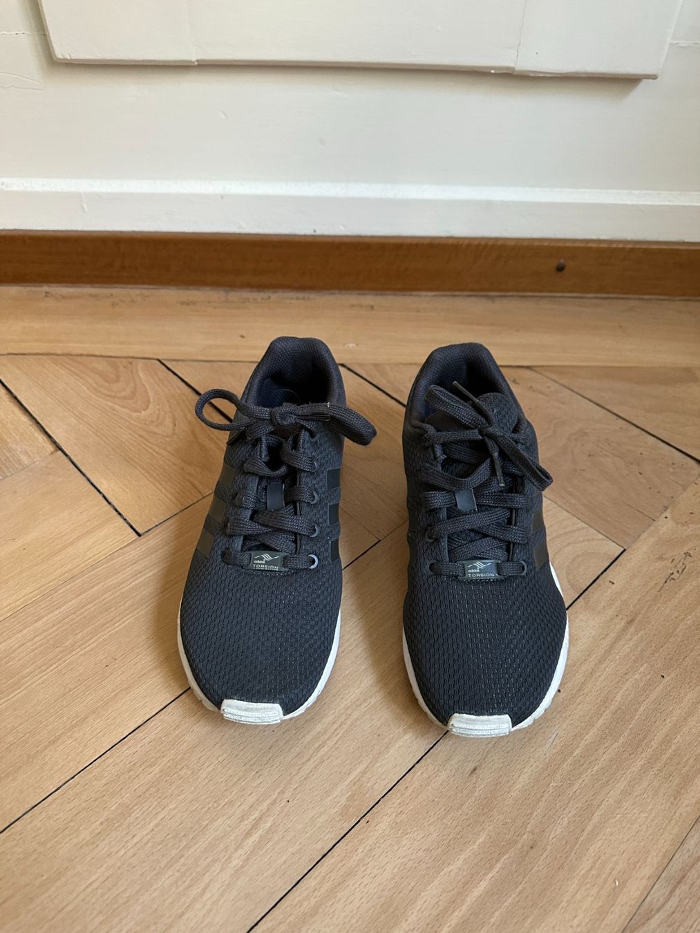 Adidas Scarpe da donna: ADIDAS Torsion Sneaker dunkelgrau 35 – Usato da Zürich venduto da Diazaio 1