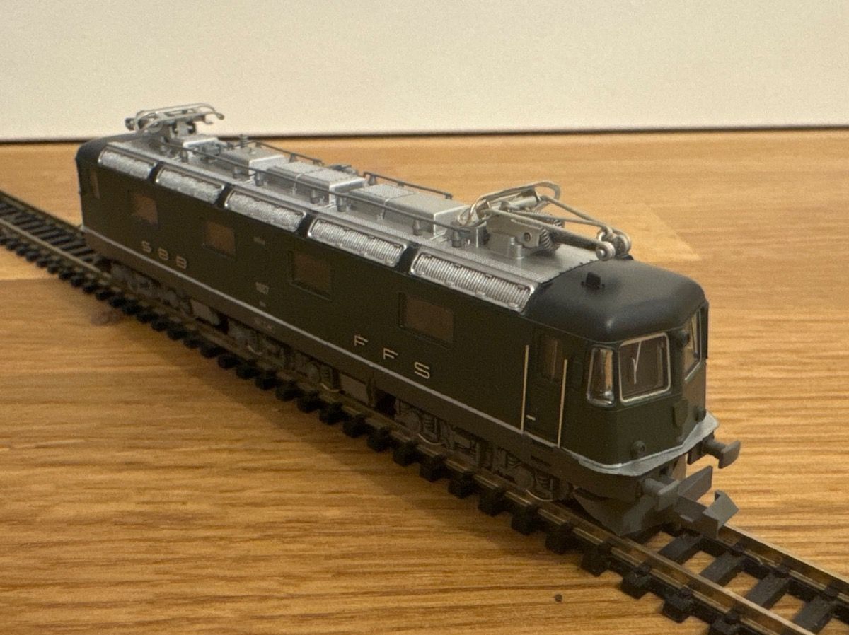 Hobbytrain Modellini di ferrovie: Hobbytrain 1101 Re 6/6 SBB 11667 "Bodio" – Nuovo e nell'imballaggio originale da Schlierbach venduto da Look8 1
