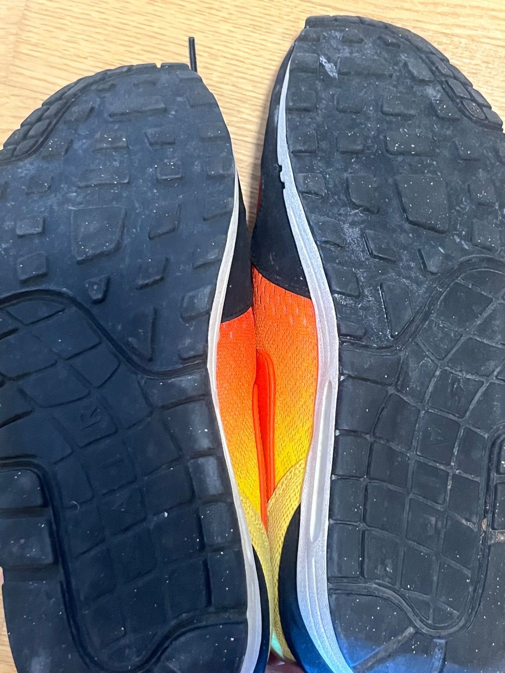 Scarpe da uomo: Sneaker Nike Air Max 1 EM Sunset Grösse 44 – Usato da Hinterkappelen venduto da Kim1992 3